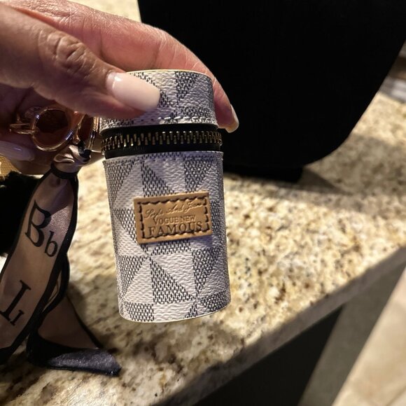 Cute Miniature Bag with Key Chain - Picture 4 of 4